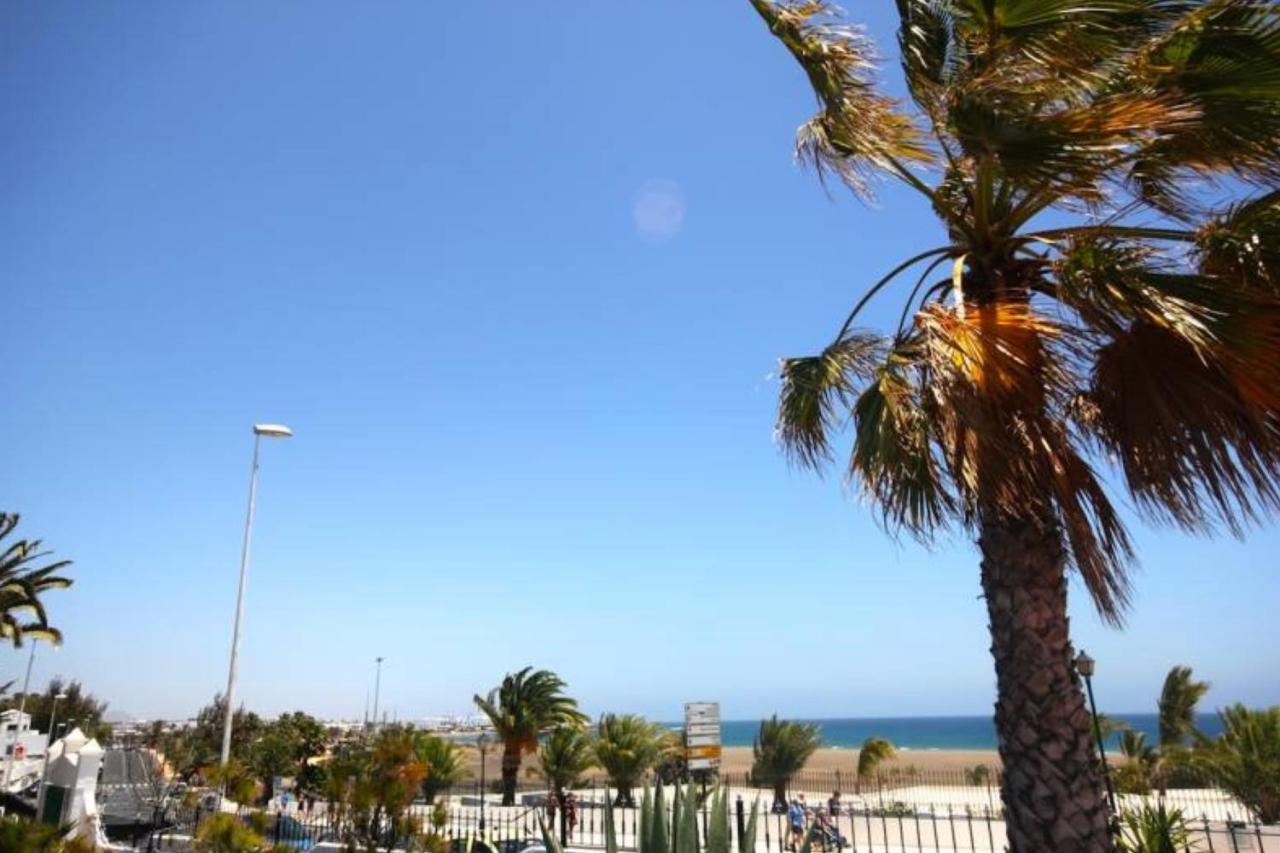 Casa Playa Los Pocillos In Puerto Del Carmen プエルト・デル・カルメン エクステリア 写真